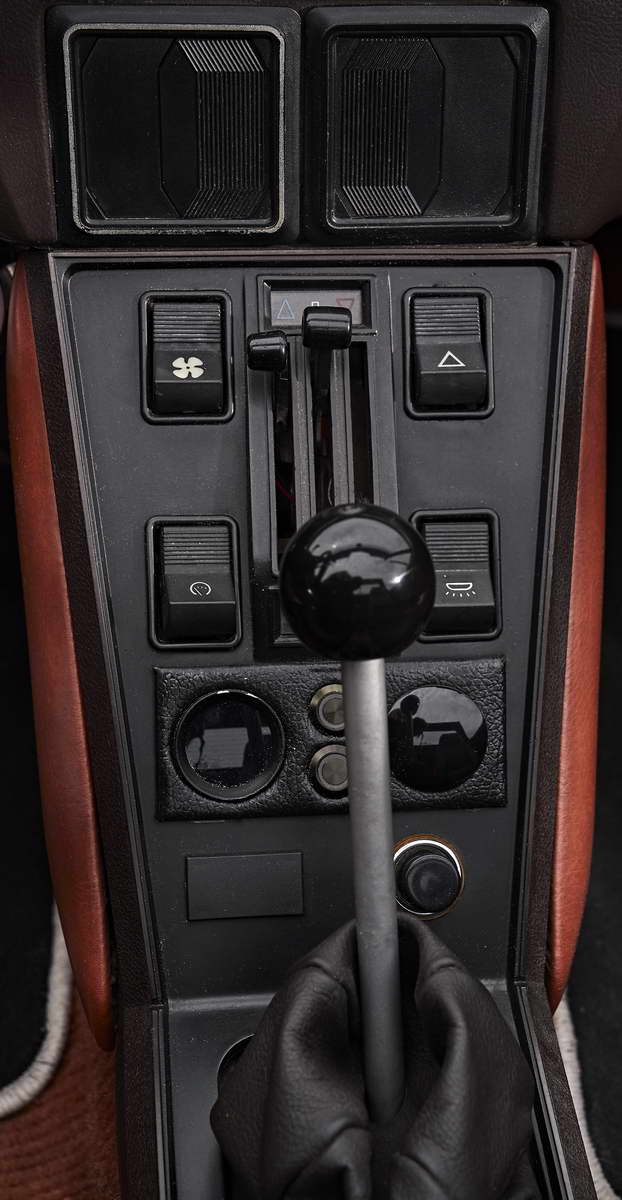 Toyota MR2 vs Fiat X 15